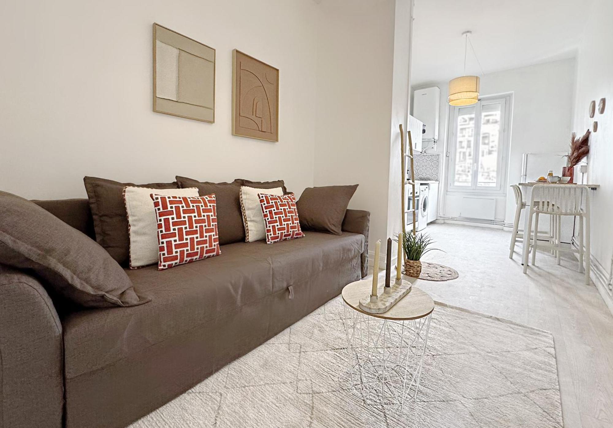 Suite Falso Villeurbanne Exterior photo